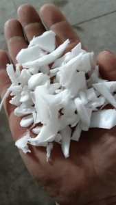 出售pp管芯破碎料，白色蓝色都有