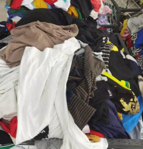 湖北长期供应夏装，一个月5吨左右供货