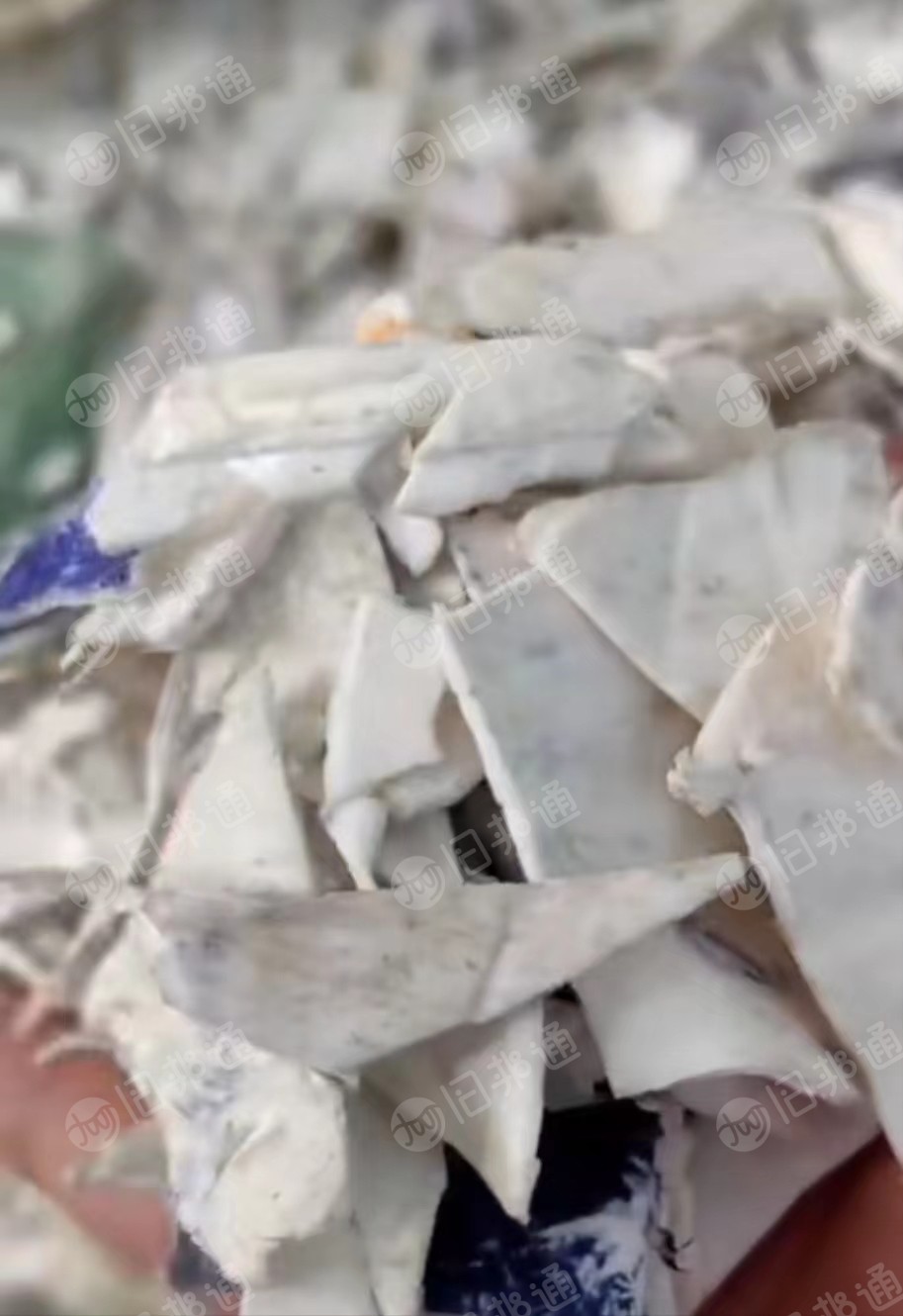 出售PP涂料桶破碎料,白丙破碎料