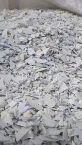 收购洗衣机壳破碎料，大白，二白，半透明，花底座水洗料