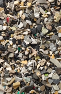 出售静电分选花ABS破碎料，空调黑ABS破碎料