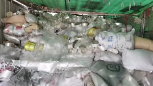 大量现金回收PET膜，带胶不带胶都可以