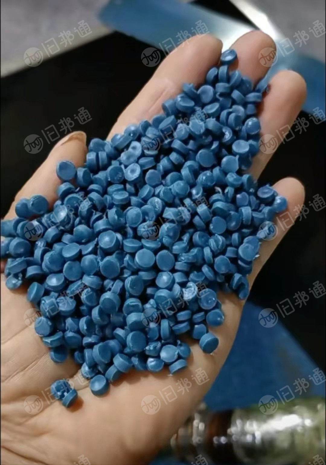 出售低压PE系列产品,适合吹膜,拔管等