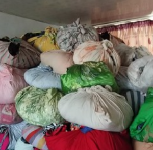 常年出售旧衣服，旧鞋，旧皮包