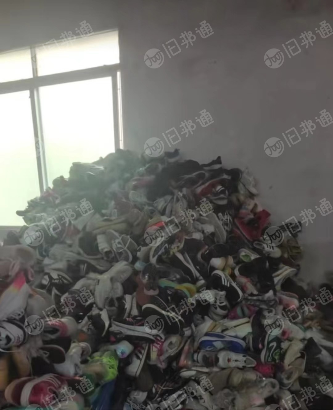 长期供应国际大码鞋AB货,国际女鞋国际包!