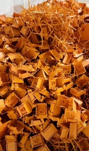 现金求购无卤PP水口料，制件，胶头等