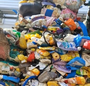 大量收购花乙压块，白乙压块，大小蓝桶压块