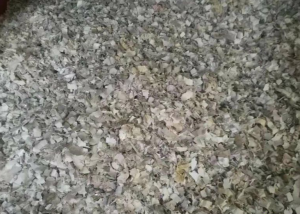 长期供应PVC墙纸粉碎料，吹毛料