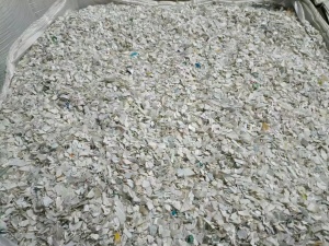 出售小白乙破碎料，娃哈哈破碎料，各种低压瓶破碎料