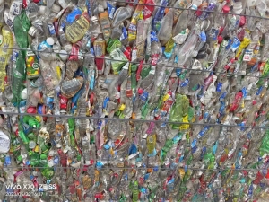 长期出售三色瓶砖