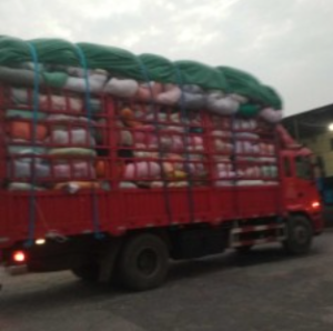 大量出售优质旧衣服箱子货小区货，从不动手，价格优惠！