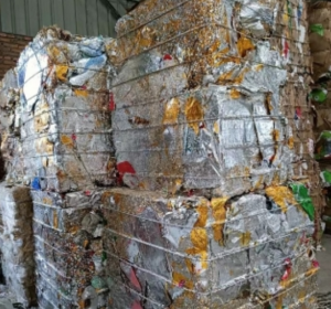 长期出售干净的食品铝箔废料，打包压块好的