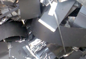 大量收购锂电池正负极边角料，锂电池包装袋边角料，锂电池废料