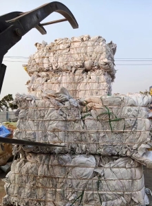 常年出售废旧吨包，大白吨包压块