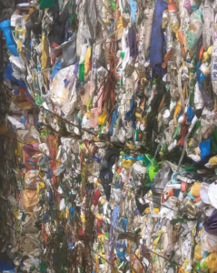 长期出售PET瓶砖