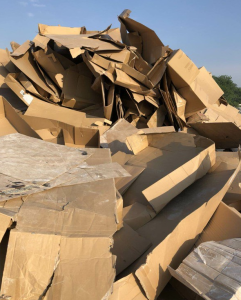 长期出售废纸皮，废纸箱，黄板纸边料