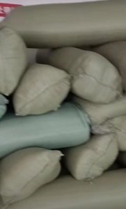 长期出售服装厂下来的碎布，喷胶棉、服装厂下脚料