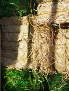 长期出售PET打包带压块