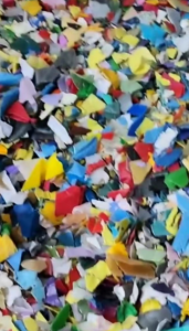 长期出售机油壶破碎料，花乙破碎料，大白破碎料，小白破碎料