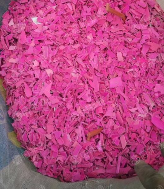 长期出售各色水果筐破碎料