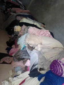 出售库存卷布，啥样的都有，现货23吨左右，