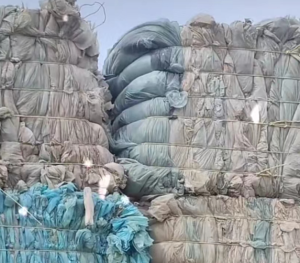 常年出售大棚膜废料、二膜废料