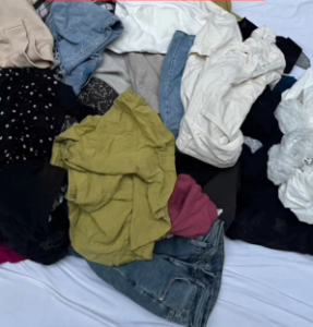 长期供应旧衣服分拣货,夏装，冬装,大白,二白等！