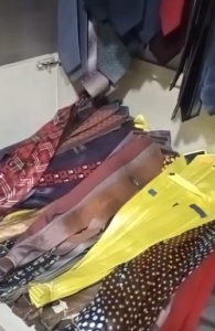 出售新的尾货领带