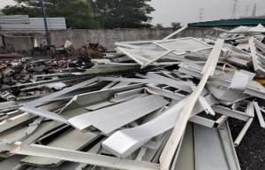 收购废不锈钢，不锈钢炉料，不锈钢边角料，不锈钢刨花刨丝料，不锈钢管，不锈钢板