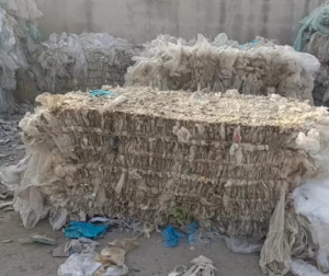 长期出售杂膜，二白膜，大棚膜