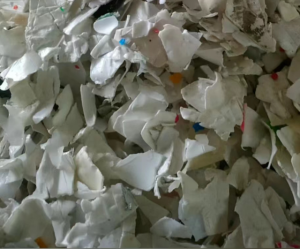 长期出售白乙破碎料，白低压破碎料，HDPE破碎料