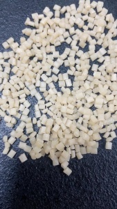 长期供应PP米白颗粒，冲击8个，韧性好，价格优惠