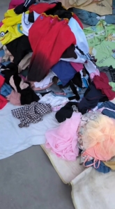 长期供应旧衣服小区货，欢迎上门看货！