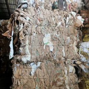 出售纸粉袋，压包好的，现货一百多吨