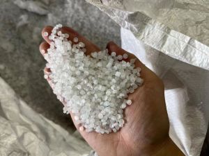 透明PP副牌颗粒，粒一点粘连，拉丝可用