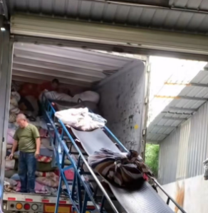 不限量收购夏装B货，欢迎成都及周边三百公里以内所有分拣商合作，量大价优!