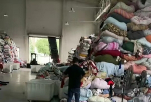 湖南长期长期收购优质夏装，国际鞋包，有货的联系