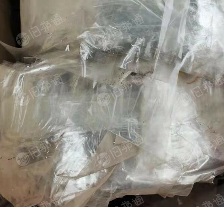 长年出售带胶的PET膜,有成卷料,散料,干净