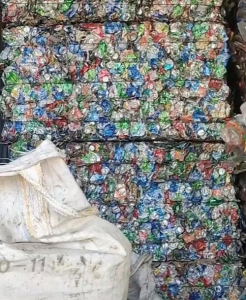 长期出售易拉罐压块