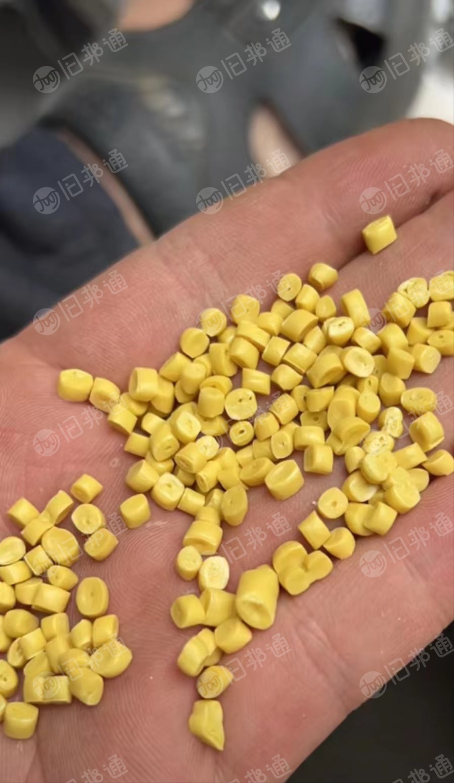 专业生产花乙颗粒,透明乙颗粒,蓝桶颗粒,黄壶颗粒