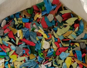 长期出聚丙破碎料，垃圾桶破碎料，透明丙破碎料