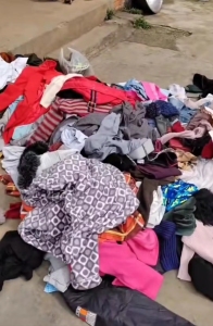 全成都华阳长期大量上门回收旧衣服，旧鞋子，旧包包，羽绒服，毛衣，裤子，丝棉，棉絮，毛绒玩具，窗帘，等