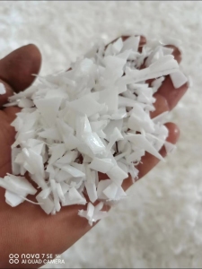 专业生产HDPE垃圾桶破碎料，托盘破碎料，周转筐破碎料，直接上机注塑