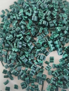 出售PP拉丝颗粒，黄、红、绿色为主，大量现货