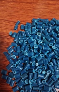 出售PP拉丝颗粒，编织袋颗粒，纸袋颗粒