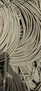 长期回收废旧吊装带，废旧篷 布废旧滤布，滤板，电力牵引绳、缆绳，造纸厂毛布干网等