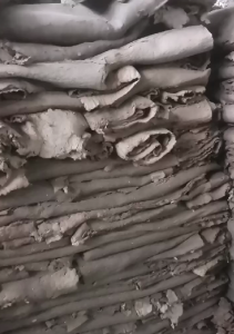 长期出售牛皮纸塑袋加工的纸浆