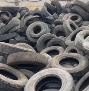 常年稳定回收900-1200钢丝胎