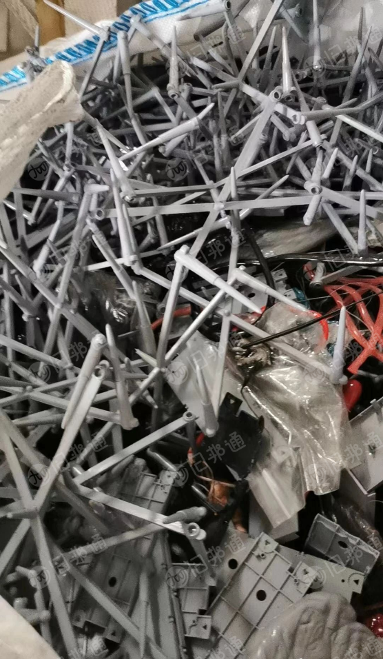 长期现金收购:(防火改性 PC)黑杂色料头,破碎水口各挡次过水料