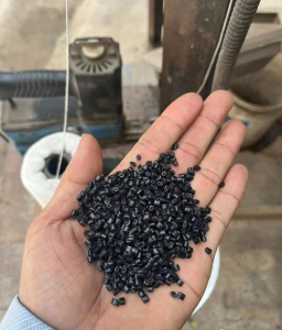 本公司大量生产吨包颗粒。主要注塑，改性，拉丝